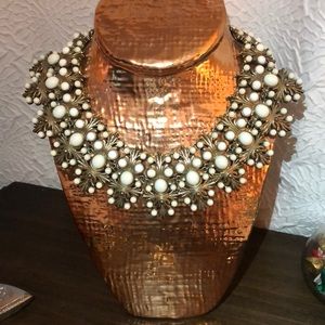 Statement necklace